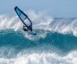 Preview: Neil Pryde Combat Pro C1 Aqua/Pink 2022 beim Windsurfen