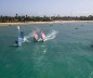 Preview: Neil Pryde V8 Race Segel C3 Juicy.Orange 025 zu dritt Windsurfen