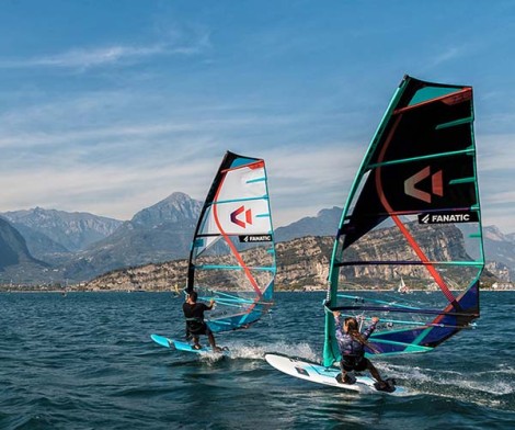 Duotone E_Pace C17 Pistaccio 2023 beim Windsurfen