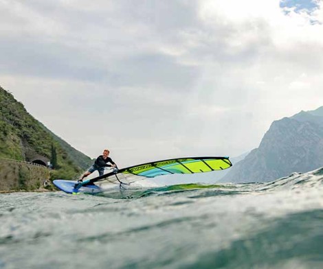 JP Slalom Pro Windsurf Board Model 2022 bei der Racejibe