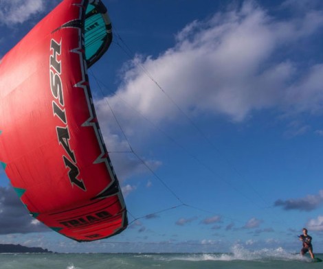 Naish Triad Freeride Kite auf dem Wasser