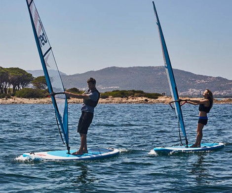 Windsurfen mit dem Aufblasbaren Wind Sup