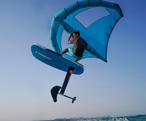 Starboard Foil X Wing + Wind Starlite Carbon 2021 beim Wingfoilen