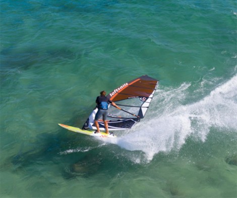 Loftsails Carbon Slalom Pro 170 - 220 Boom  bei der Race Jibe