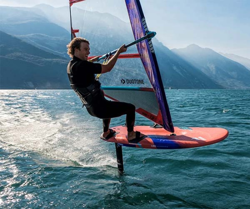 Fanatic Falcon Foil TE Windsurf 2023  beim Foilen