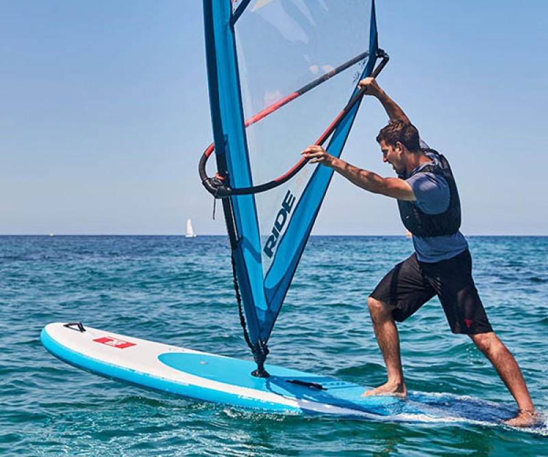 Wind Sup MSL 10.7 Halsen mit dem Red Puddle Co