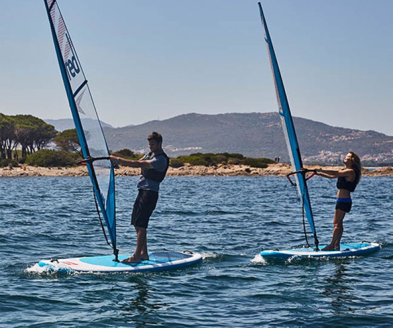 Windsurfen mit dem Aufblasbaren Wind Sup