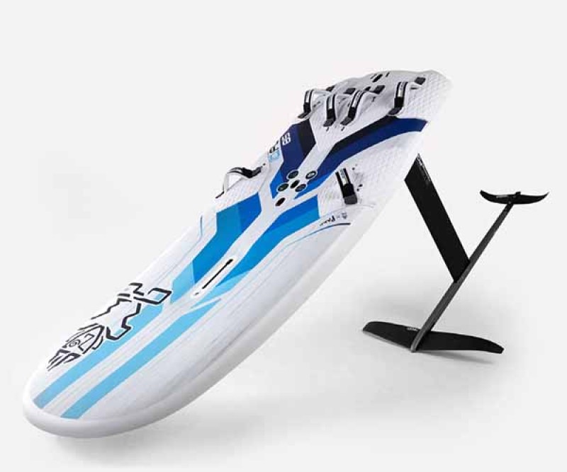 Starboard iQFoil 85 Starlite Carbon mit Foil